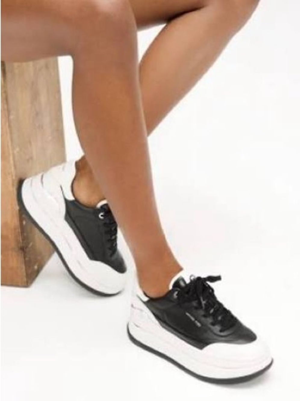 Michael Kors Black and White Womens Platform Sneakers size 9